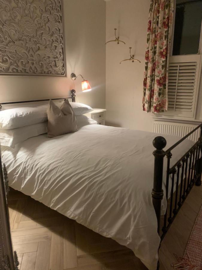 هاروغايت Private Apartment - 3 Bedrooms المظهر الخارجي الصورة
