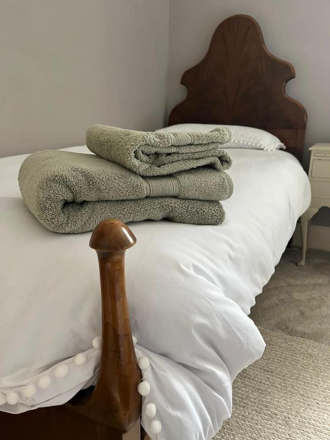 هاروغايت Private Apartment - 3 Bedrooms المظهر الخارجي الصورة