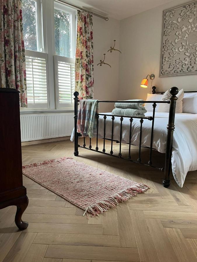 هاروغايت Private Apartment - 3 Bedrooms المظهر الخارجي الصورة