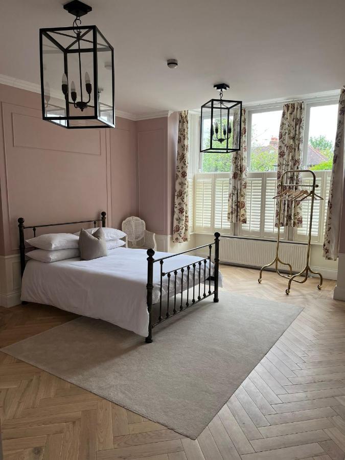 هاروغايت Private Apartment - 3 Bedrooms المظهر الخارجي الصورة